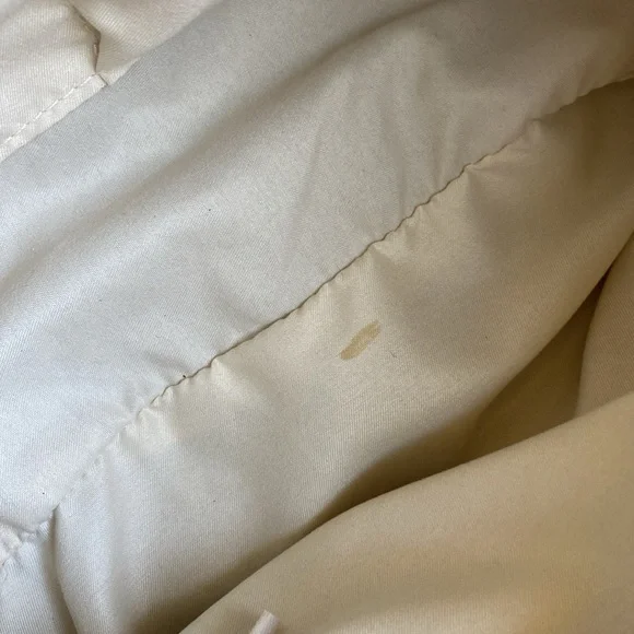 G. H. Bass & Company Leather Cream Satchel Handbag NWT - Picture 8 of 11